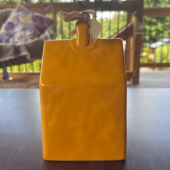 RAE DUNN Artisan Collection | ‘ NEST’ Ceramic Bird House - Picture 4 of 5